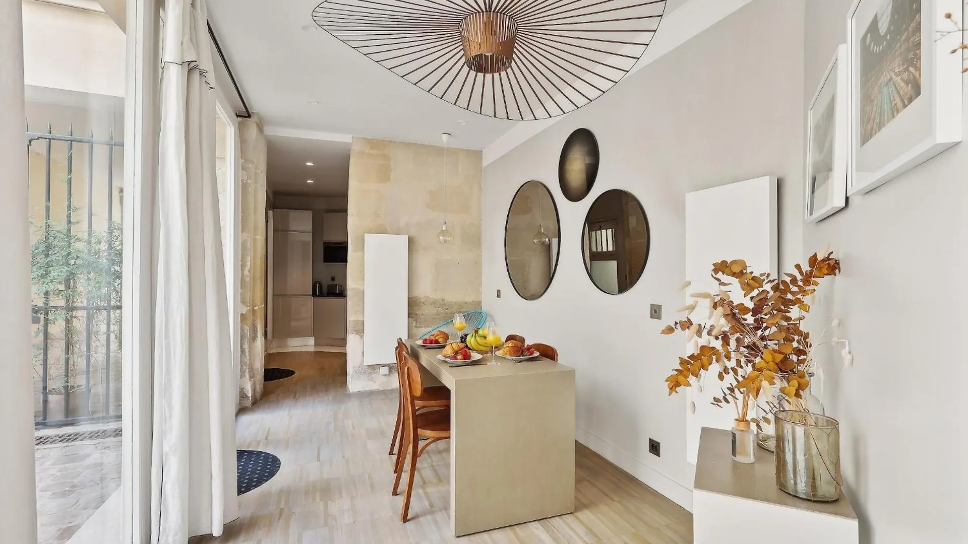 Apartment Le Marais & Place Des Vosges - Cityapartmentstay Paris