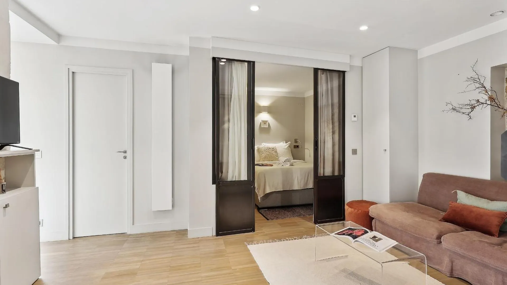 Le Marais & Place Des Vosges - Cityapartmentstay Paříž